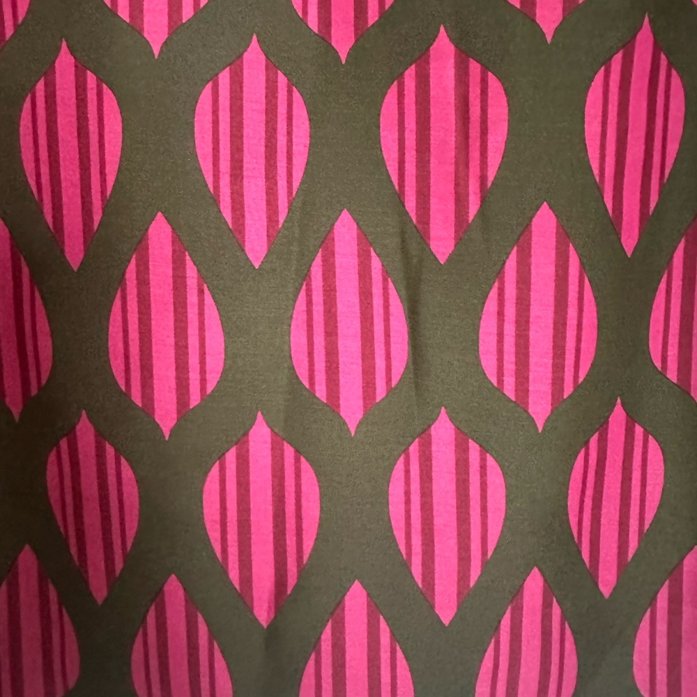 J. Marie Pink and Green Patterned Blouse size M - Picture 4 of 6